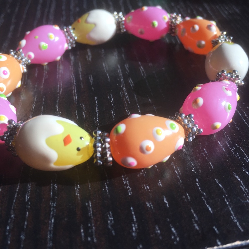 Glass bead Easter/Spring bracelet - Picture 2 of 3